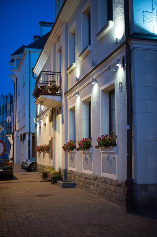 Hotel Willa Adriana Плоцк Экстерьер фото