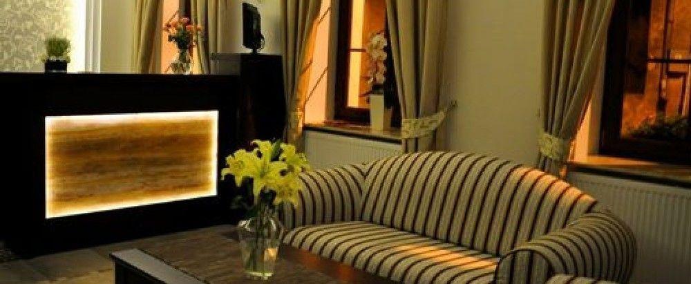 Hotel Willa Adriana Плоцк Экстерьер фото